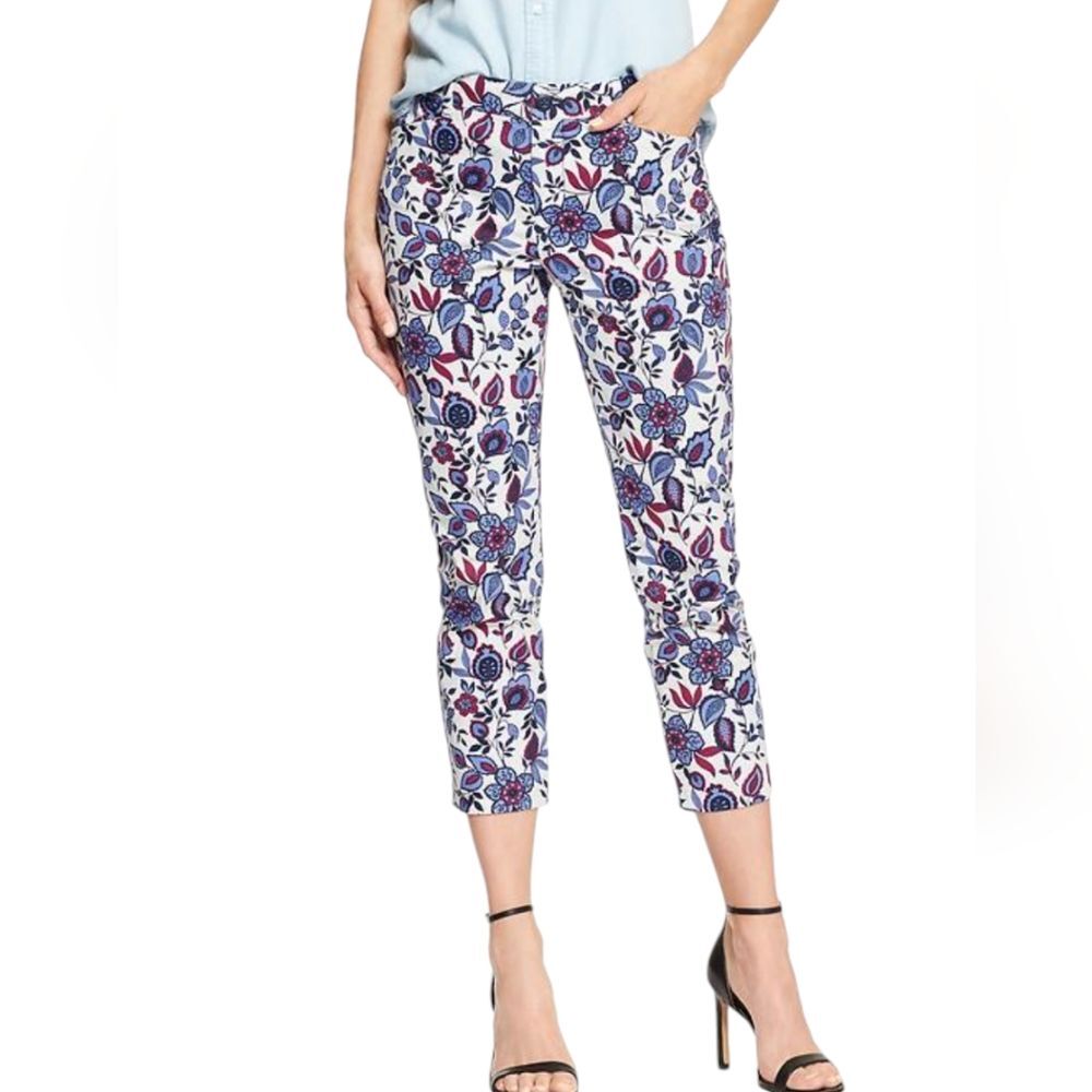 EUC like new Gap women's Khakis slim city floral cotton cropped pants, 4R